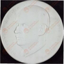 Thälmann, Ernst. (1866-1944). Retrato en relieve en porcelana de Meissen