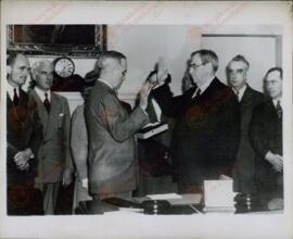 "Harry Truman jura su cargo como presidente". 4 diciembre 1945