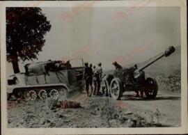 Pieza de artillería en la Campaña de Croacia, 14 de octubre de 1943.