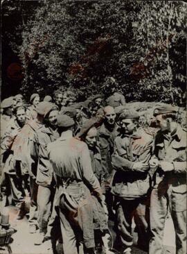 Atlantic Press Agency / PK Kriegsberichter Scheck: "Los primeros capturados de la invasión costera". 8 junio 1944