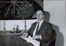 Bondi, Hermann (Sir)