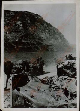 Tropas alemanas en el Estrecho de las Termópilas.