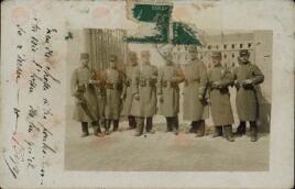 Postal fotográfica de un grupo de oficiales franceses de 1910