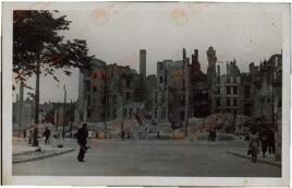 Postal de Berlín con edificios en ruinas. 9 octubre 1946