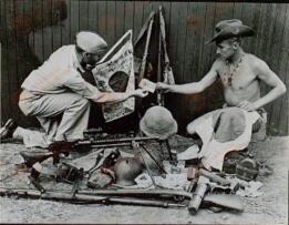 "Tropas de inspección en operaciones contra japoneses"