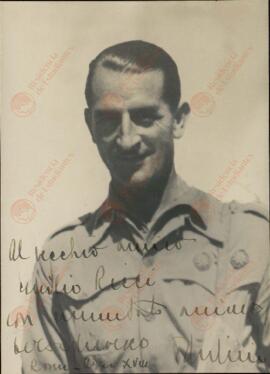 Retrato de oficial miembro del Cuerpo de Tropas Voluntarias durante la Guerra Civil Española