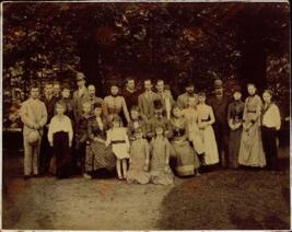 Christian IX de Dinamarca (rey), con su familia y los hijos de Nicolás II Romanov (zar). Fredensborg, 1889